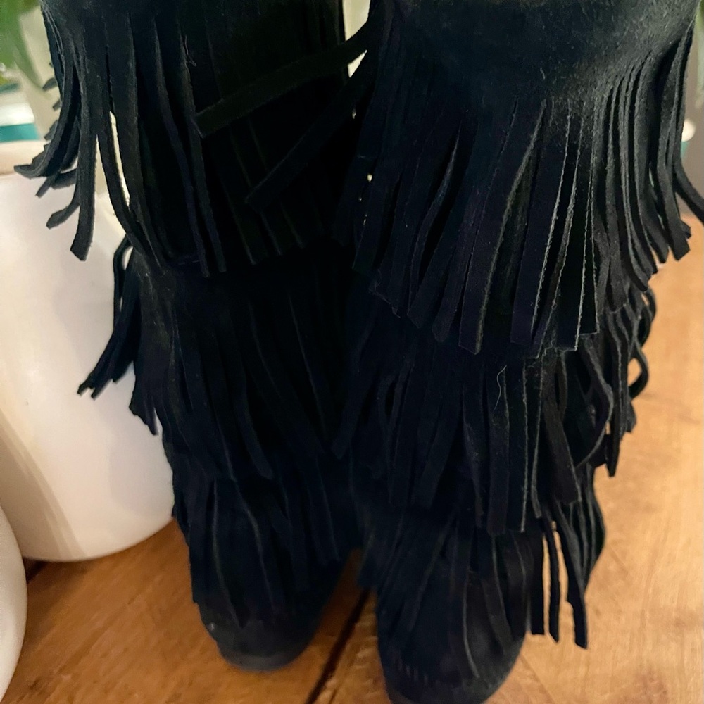 Minnetonka Black Suede Fringe Moccasin Boots - Picture 3 of 11